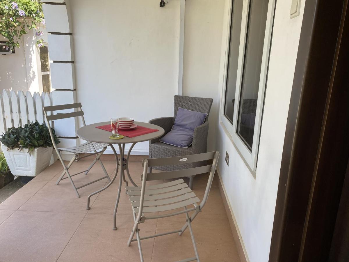 B Bakerstreet - Beautiful Two Bedroom Apartment Akkra Exterior foto